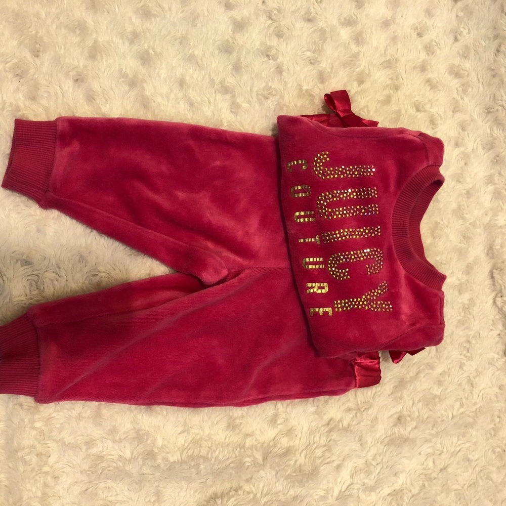Juicy Couture baby girl velour sweatsuit